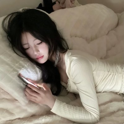人群中的孩童
